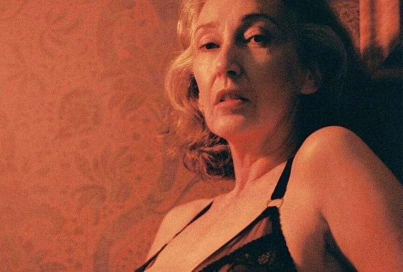 57-erių Mercy Brewer tapo apatinių modeliu