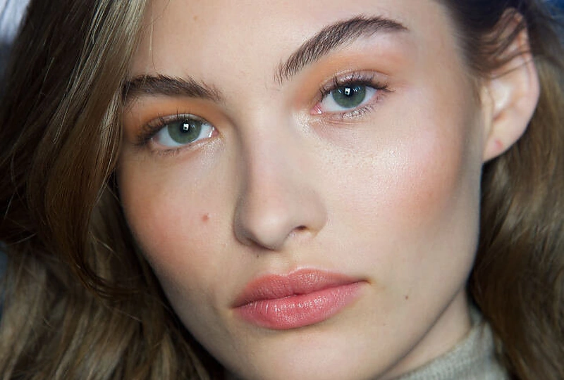 Elizabeth Grace, „Max mara“ makiažas