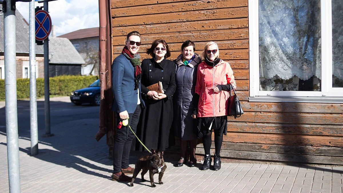 Martynas Levickis su savo šuneliu