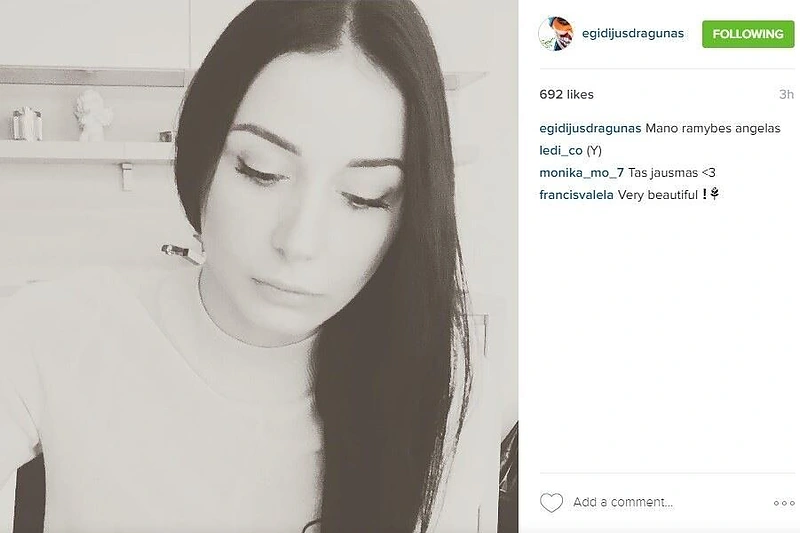 Eriko Rachinšteino žmona Monika anksčiau bičiuliavosi su Selu
