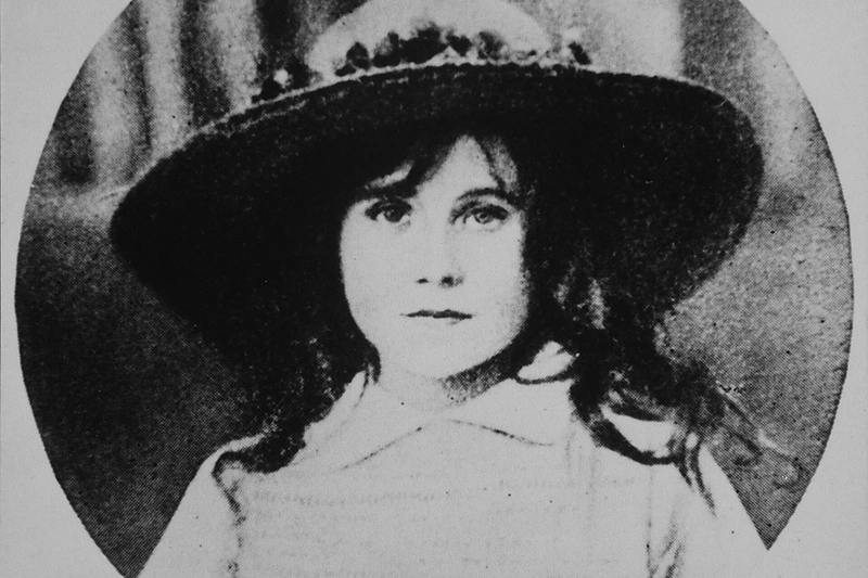 Anglijos karalienė Elizabeth, Elizabethos II motina