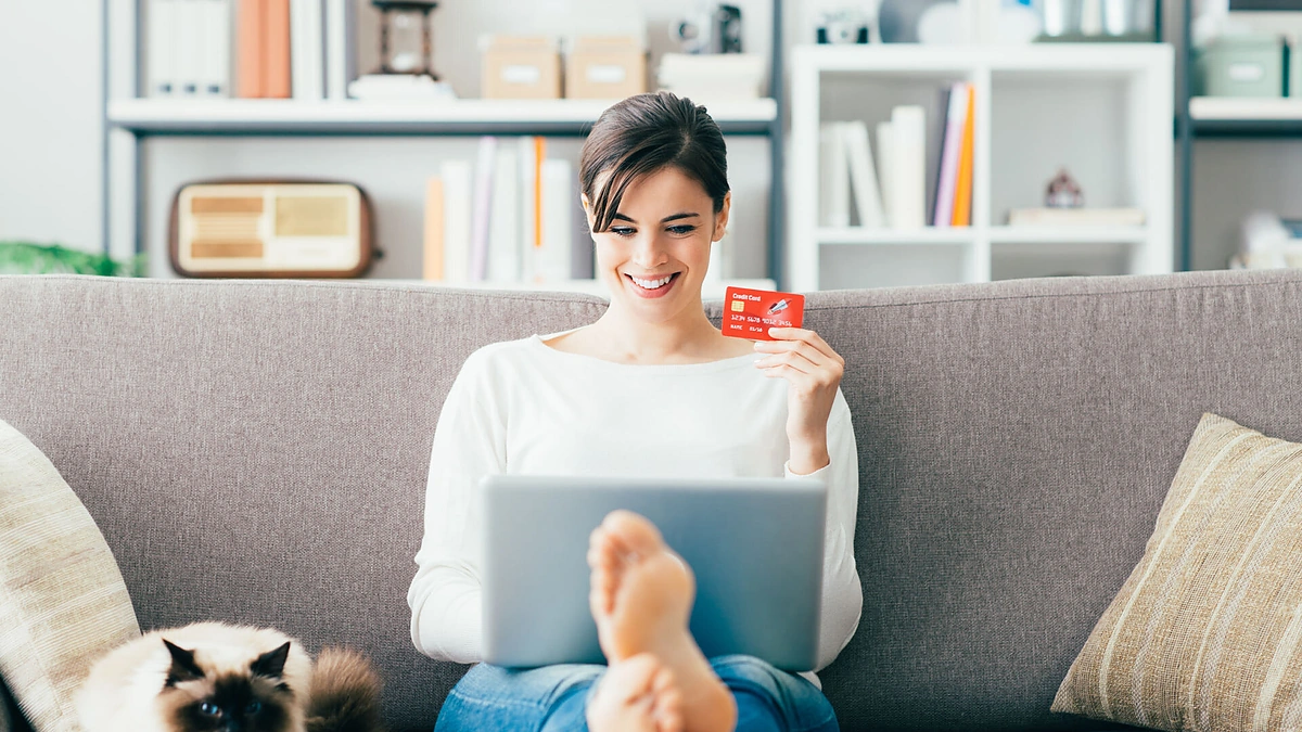 Moteris perka internetu