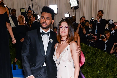 The Weeknd ir Selena Gomez