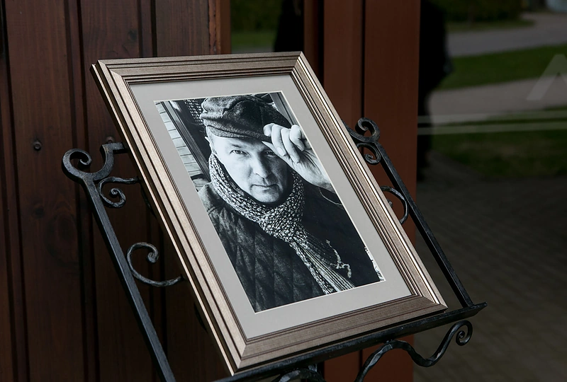 Pažinojusiesiems Dalių Mertiną skaudu su juo atsisveikinti
