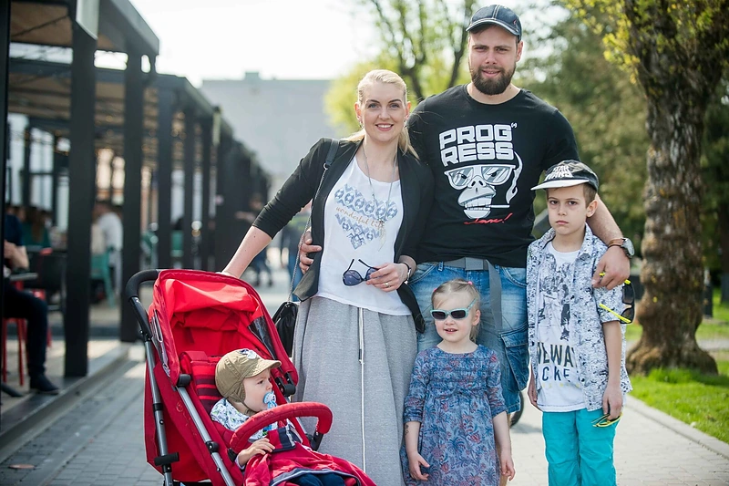 Vilniaus „Ogmios miesto“ restoranų surengta Griliaus diena suviliojo žinomus žmones
