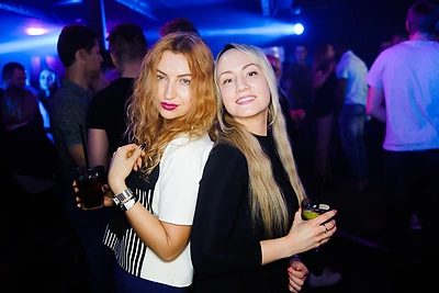 "Taboo" klubas šventė vasaros terasos ir šalia esančio "Pilies sodo" vasaros terasos atidarymą