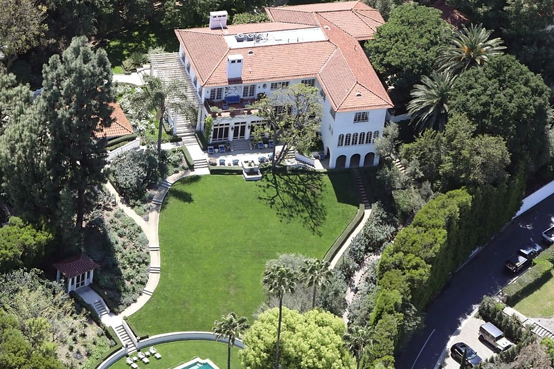 Nauja Angelinos Jolie vila