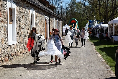 Burbiškio dvare 17-osios Tulpių žydėjimo šventės akimirkos