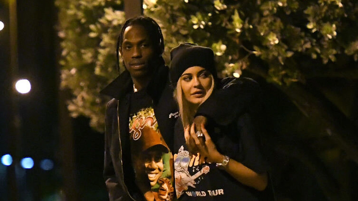 Kylie Jenner su vaikinu Travisu Scottu