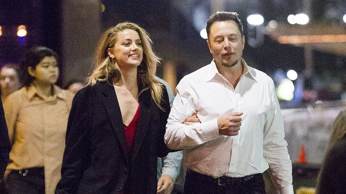 Amber Heard ir Elonas Muskas