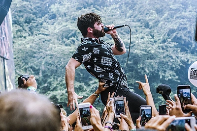 „Foals“ vokalisto perliukai – apie festivalius, muzikantus ir rožių auginimą