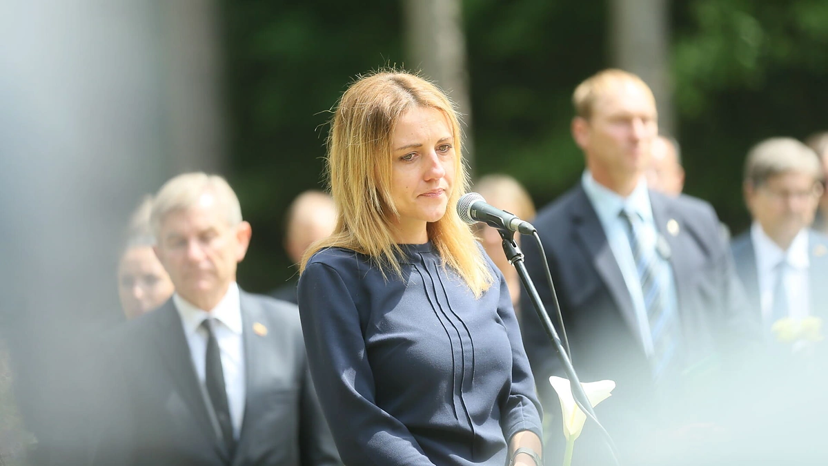 Lietuva atsisveikino su politiku Roku Žilinsku