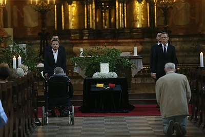 Lietuva atsisveikino su politiku Roku Žilinsku