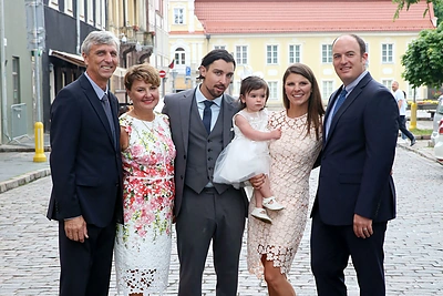 JAV gyvenantis legendinis biatlonininkas Algimantas Šalna anūkę krikštyti nutarė Kaune