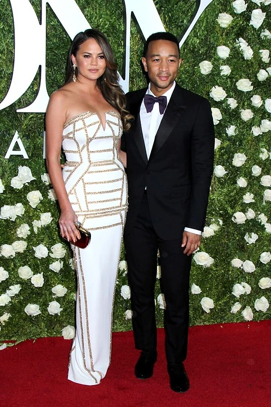 Chrissy Teigen ir John Legend