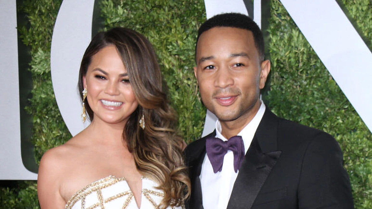 Chrissy Teigen, Johnas Legendas