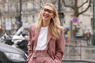 Savaitės tonas: kaip susikurti šventę su kostiumu