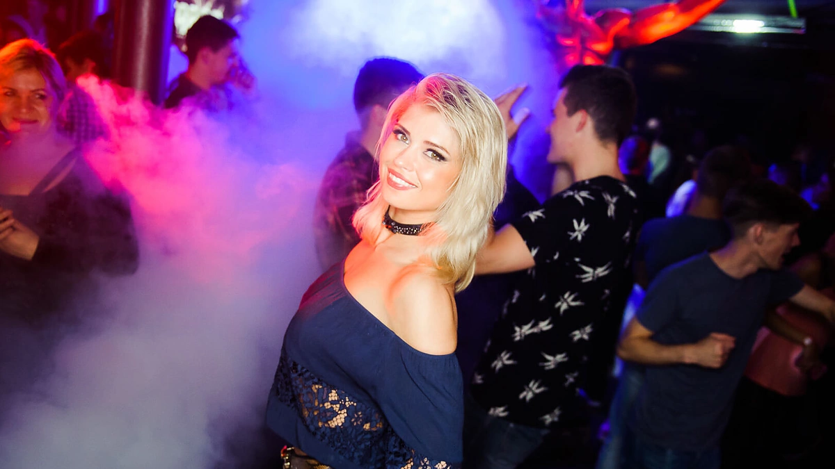 Akimirkos "Taboo" klube ir Kauno vasaros terasoje