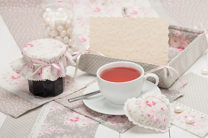 Rankų darbo staltiesėlės