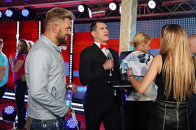 „2 barai“ premjeros akimirka