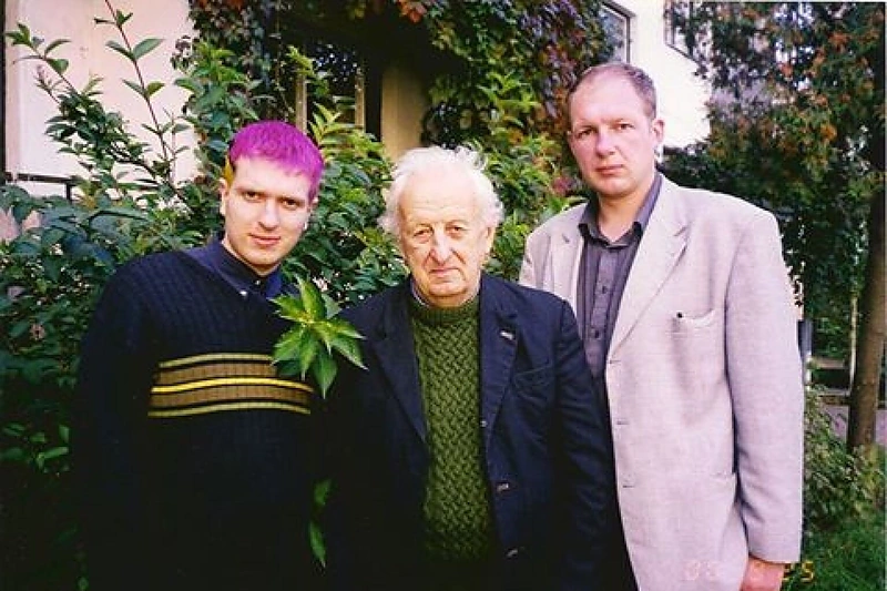 Deivydas Zvonkus su seneliu bei broliu