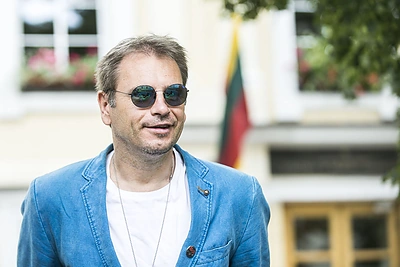 Išleista Marijono Mikutavičiaus geriausių dainų plokštelė „Padavimai apie žmones“