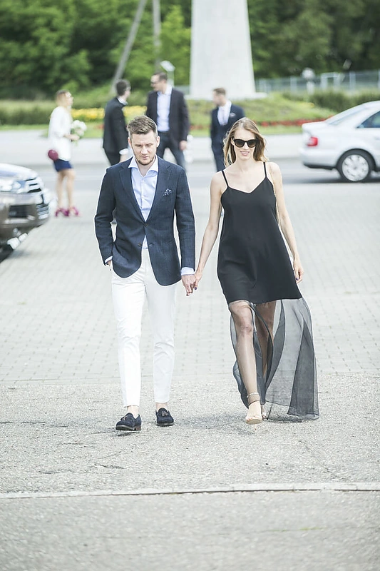 Mindaugas Kuzminskas Varėnoje vedė savo mylimąją Eglę Andreikaitę