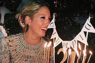 Graikijos princesė Maria-Olympia įspūdingai šventė 21 m. gimtadienį, kartu 50-metį minėjo ir jos tėvas Graikijos princas Pavlos