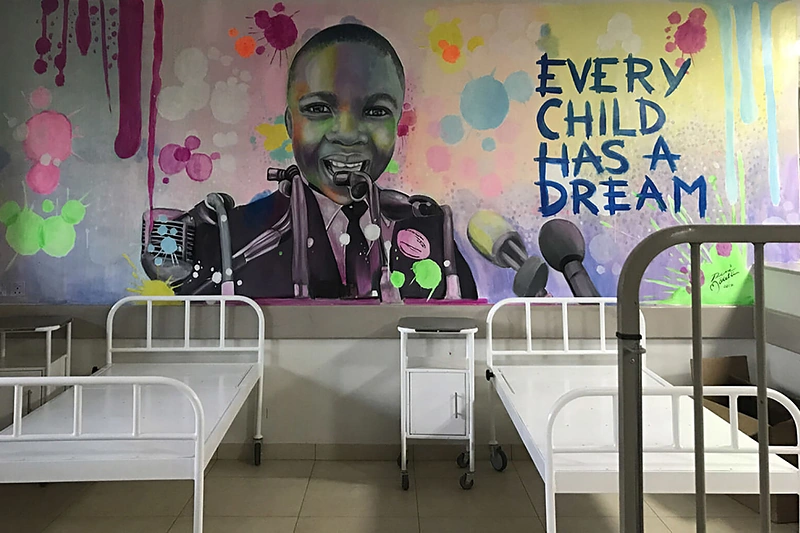 Medicinos centras papuoštas menininkų darbais