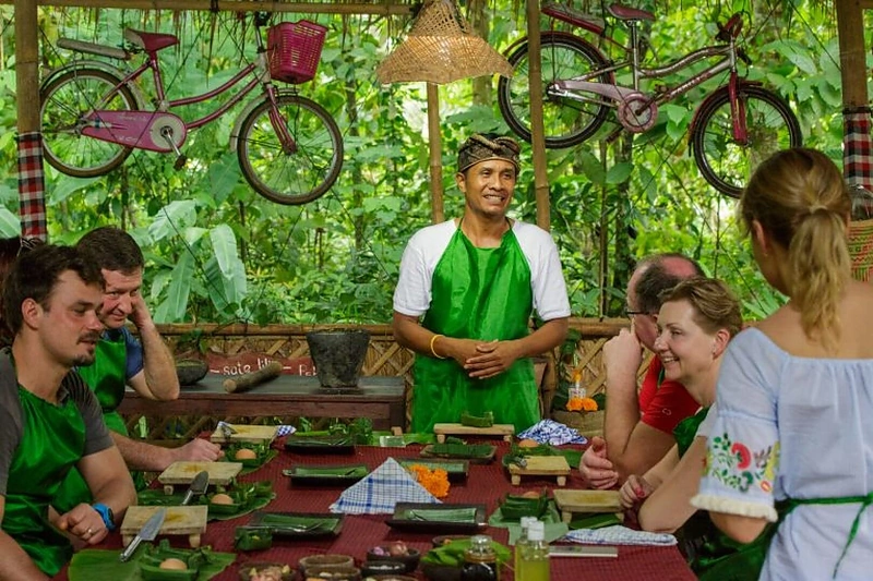 Ievos Šabanės ir Leonardo Pobedonoscevo akimirkos Balio saloje