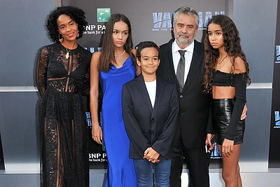 Lucas Bessonas su šeima