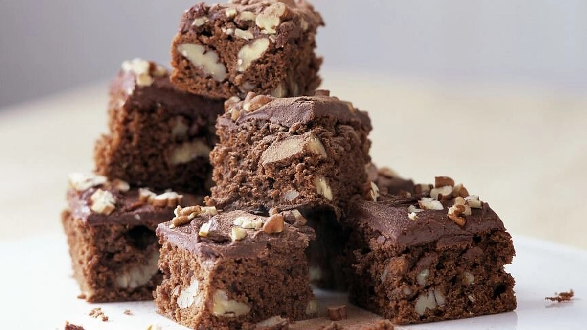 Šokoladinis pyragas su graikiniais riešutais