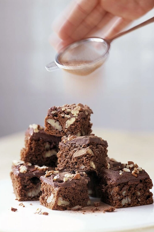 Šokoladinis pyragas su graikiniais riešutais