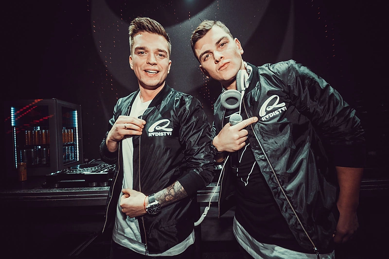 Jonas Nainys ir Rolandas Mackevičius