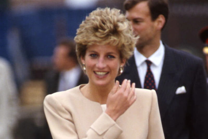 Laikui nepavaldi princesės Dianos elegancija