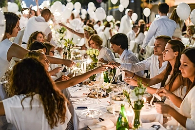 Lietuvoje bunda vakarienių ir piknikų kultūra