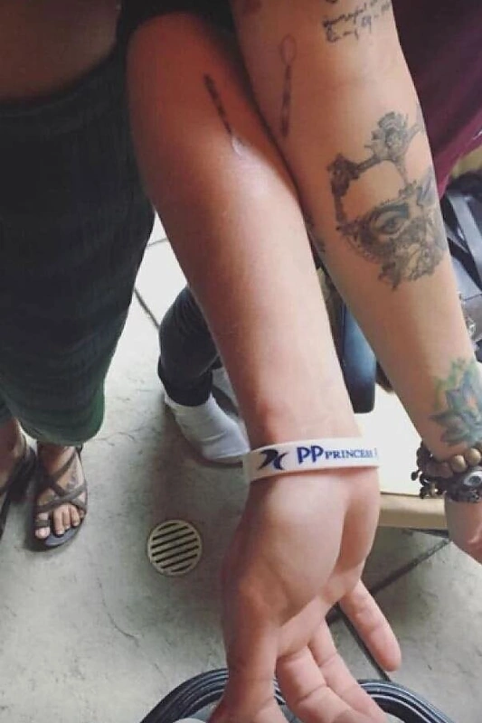 Paris Jacson ir Macaulay Culkino tatuiruotės