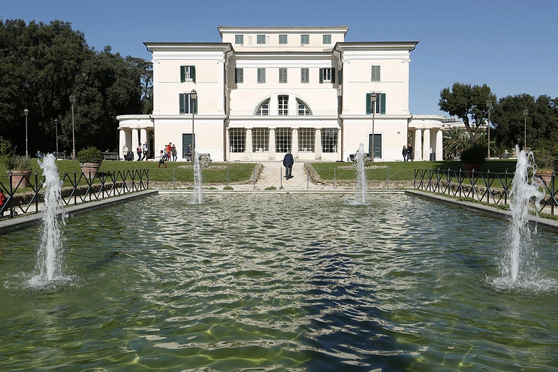 Benito Mussolini: meilė Romoje, mirtis prie Komo