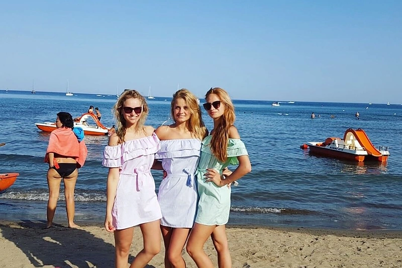 Merginų grupės „Vyšnios“ kelipnė po Italiją