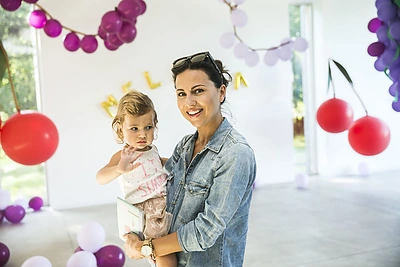 Antrą dukrą pagimdžiusi Julija Žižė sugrįžo namo: „Šis gimdymas buvo iššūkis“