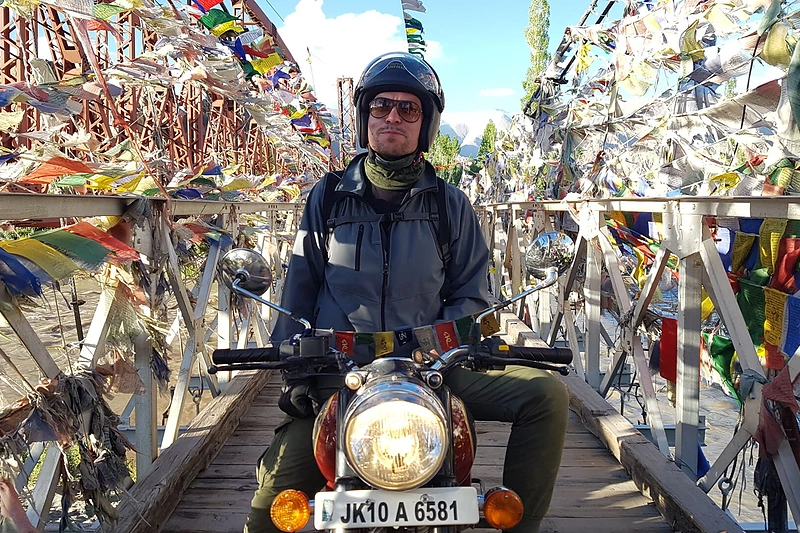 Laidų vedėjo Viktoro Jakovlevo kelionės po Indiją akimirka