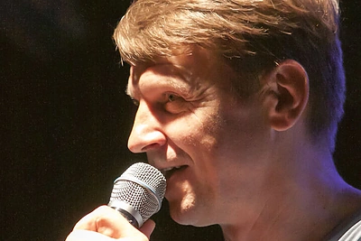 Rolandas Kazlas: „Jeigu negyvensi su poezija, teks gyventi su buhalterija”