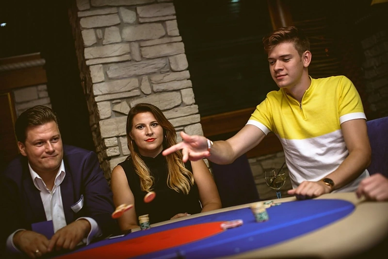 Simonos Nainės gimtadienio akimirka