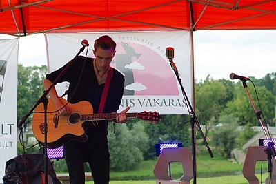 Bardų festivalis „Purpurinis vakaras“