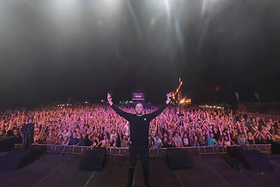 Švedijos šokių muzikos karaliai pavergė tūkstančius „Karklė Live Music Beach 2017“ svečių