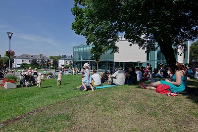 „Purpuriniame vakare“ – netikėti duetai ir lietus