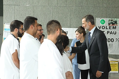 Ispanijos karalius Felipe VI ir karalienė Letizia Barselonoje aplankė teroro aukas