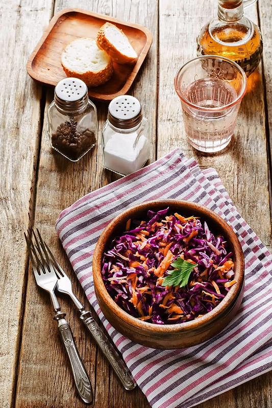 Kopūstų salotos su sūriu