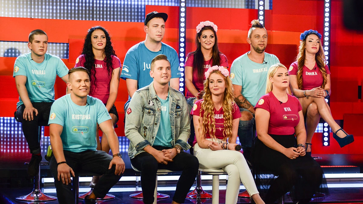 „2 Barų“ pusfinalis