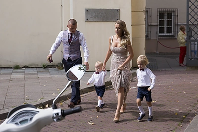 Darvydas Šernas ir Sandra Šernė su sūnumis Darvydu ir Kajumi / Irmanto Gelūno / BNS nuotr.